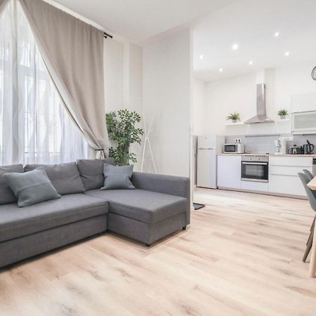 Petofi Apartment In The Center Budapest Eksteriør billede